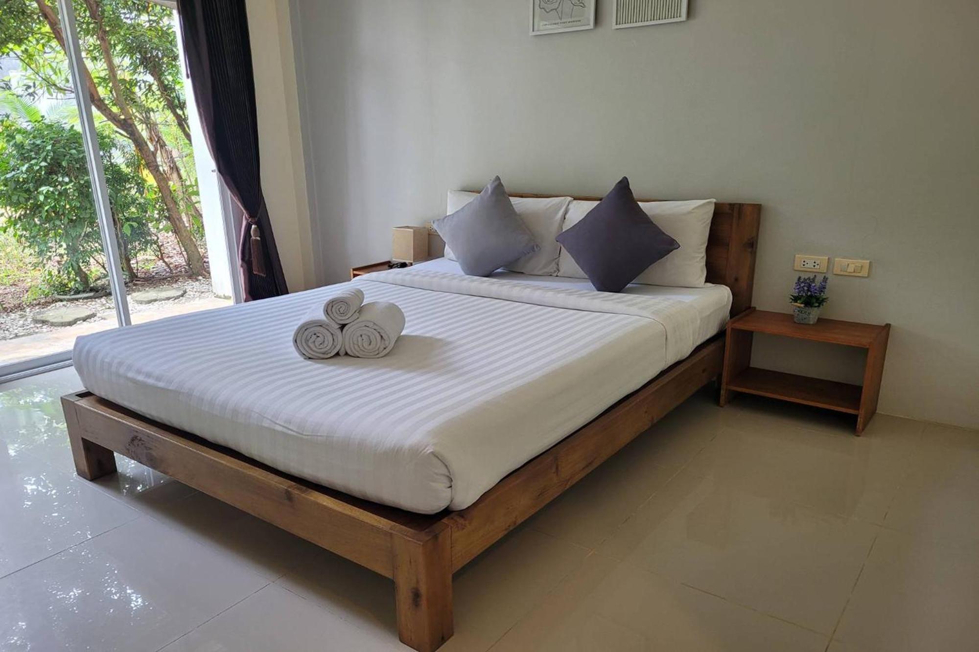 Snooze Inn Phuket Pa Khlok Buitenkant foto
