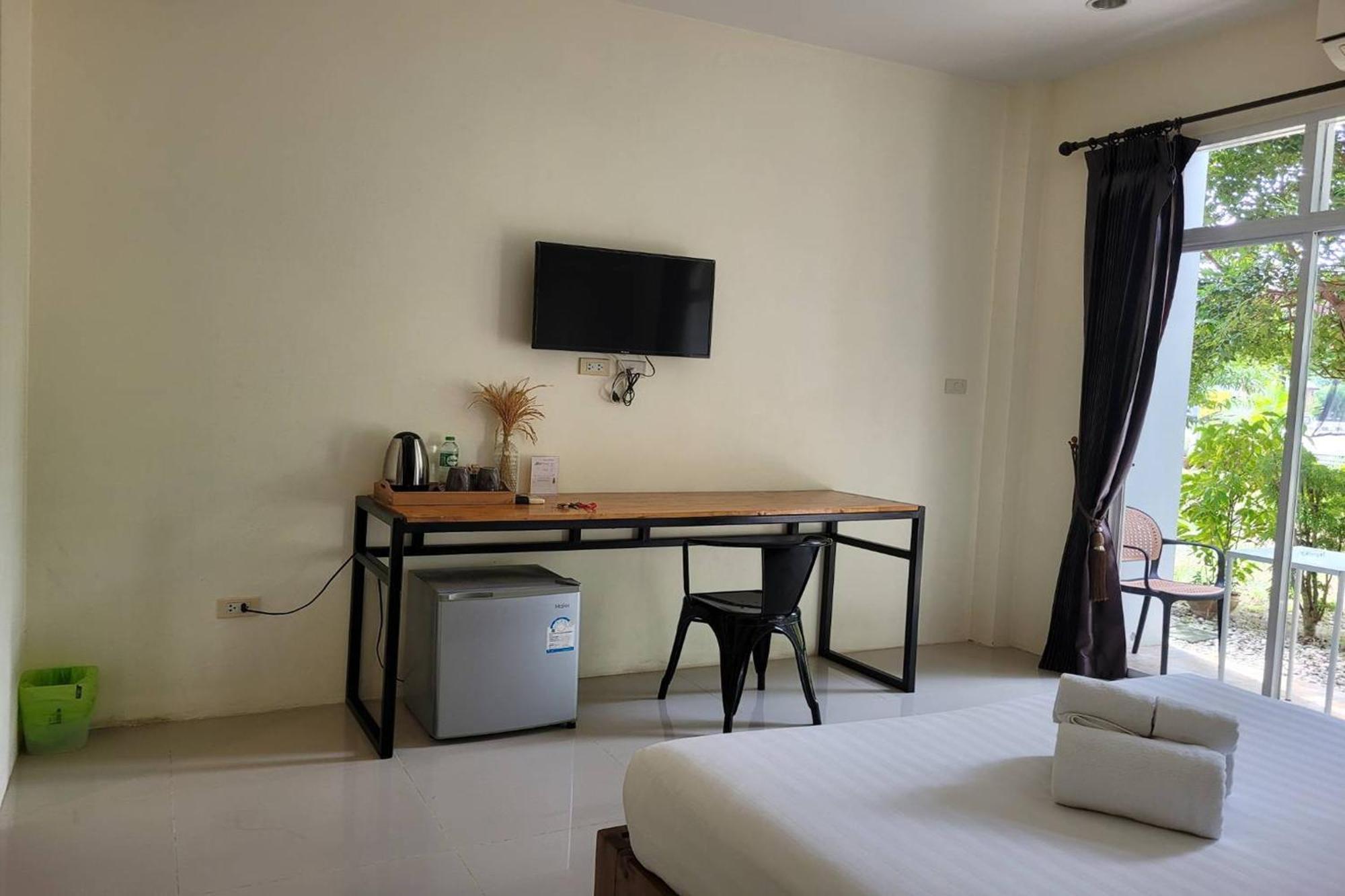 Snooze Inn Phuket Pa Khlok Buitenkant foto